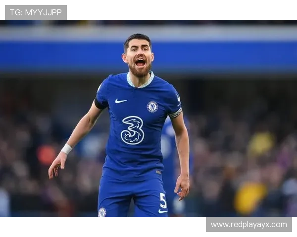 若日尼奥战术适配性成焦点，教练组详解其在球队体系中的关键作用